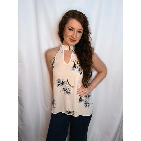 Sienna Sky Halter Top - Picture 3 of 11